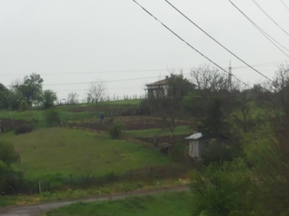 Къща в с. Черни връх, Област Бургас - 9 кв.м за 4111 €/кв.м - Снимка #1