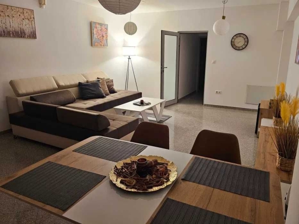 Дава се под наем Едностаен апартамент в София, Център - 60 кв.м за 750 € - Снимка #1