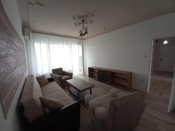 Дава се под наем Тристаен апартамент в Пловдив, Южен - 95 кв.м за 425 € - Снимка #1