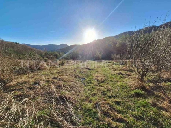 Парцел в Пловдив, Тракия - 4000 кв.м за 62 €/кв.м - Снимка #1