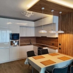 Дава се под наем Тристаен апартамент в София, Център - 90 кв.м за 1500 € - Снимка #1