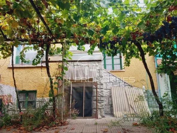 Къща в с. Дълго поле, Област Пловдив - 100 кв.м за 550 €/кв.м - Снимка #1