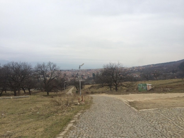 Парцел в Карлово - 1750 кв.м за 40 €/кв.м - Снимка #1