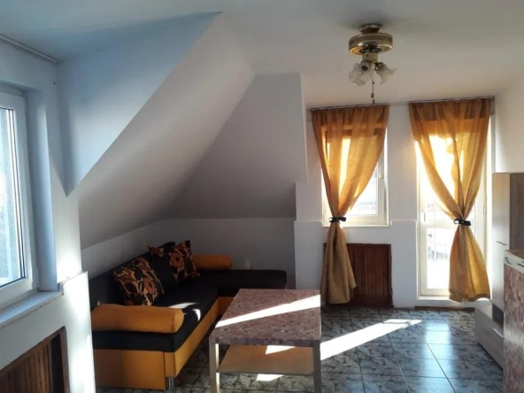 Дава се под наем Мезонет в Пловдив, Център - 75 кв.м за 340 € - Снимка #1