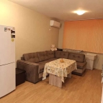 Дава се под наем Двустаен апартамент в Бургас, Славейков - 60 кв.м за 204 € - Снимка #1