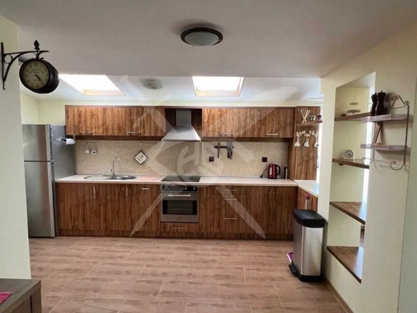 Дава се под наем Тристаен апартамент в Варна, Виница - 119 кв.м за 750 € - Снимка #1