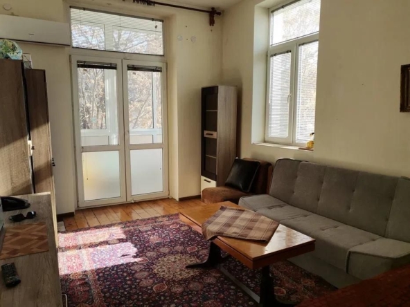 Дава се под наем Двустаен апартамент в София, Център - 65 кв.м за 600 € - Снимка #1