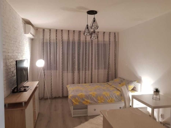 Дава се под наем Едностаен апартамент в София, Надежда 1 - 40 кв.м за 306 € - Снимка #1