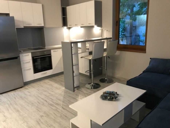 Дава се под наем Двустаен апартамент в София, Младост 4 - 72 кв.м за 433.5 € - Снимка #1