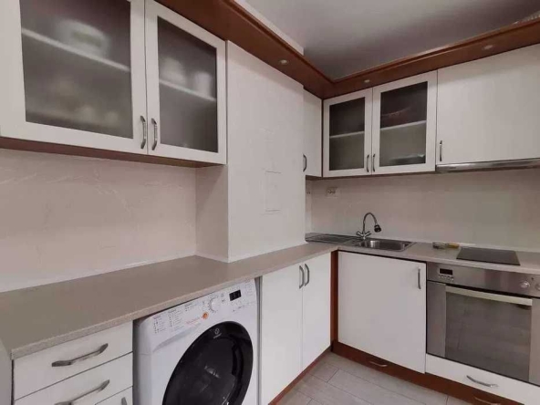 Дава се под наем Едностаен апартамент в София, Студентски град - 65 кв.м за 380 € - Снимка #1