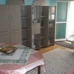 Дава се под наем Двустаен апартамент в Бургас, Меден рудник - зона А - 75 кв.м за 94.35 € - Снимка #1