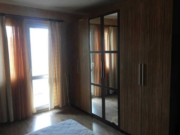 Дава се под наем Тристаен апартамент в Бургас, Братя Миладинови - 80 кв.м за 280 € - Снимка #1