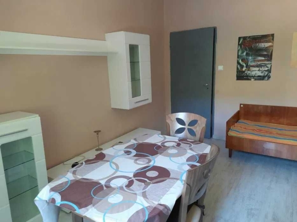 Двустаен апартамент в Бургас, Славейков - 62 кв.м за 699 €/кв.м - Снимка #1