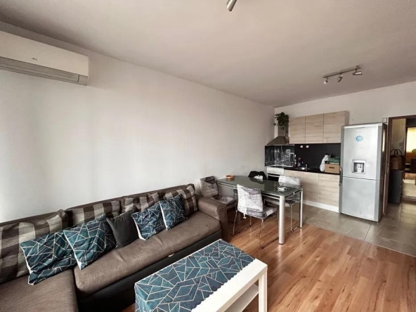 Дава се под наем Тристаен апартамент в Варна, Победа - 78 кв.м за 500 € - Снимка #1