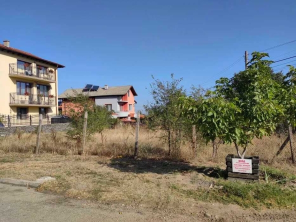 Парцел в Карлово - 90 кв.м за 1728 €/кв.м - Снимка #1