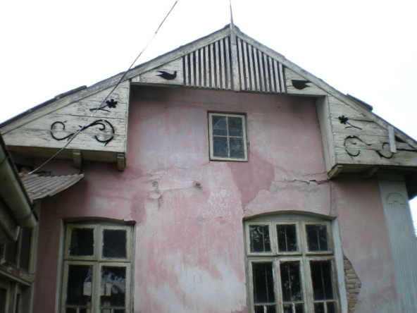 Къща в с. Обединение, Област Велико Търново - 380 кв.м за 37 €/кв.м - Снимка #1