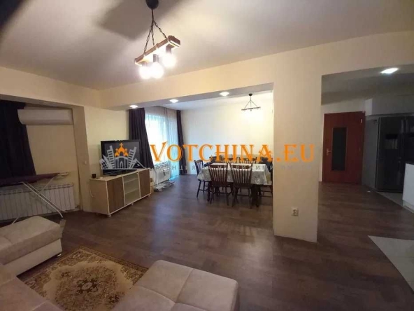 Тристаен апартамент в Варна, Бриз - 120 кв.м за 1889 €/кв.м - Снимка #1