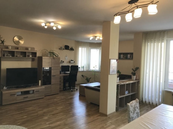 Дава се под наем Тристаен апартамент в София, Борово - 90 кв.м за 637.5 € - Снимка #1