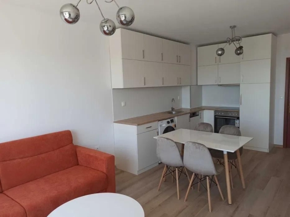 Дава се под наем Двустаен апартамент в Пловдив, Христо Смирненски - 50 кв.м за 400 € - Снимка #1