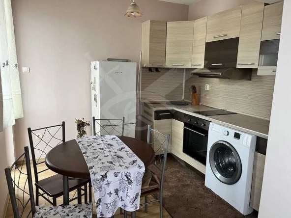 Дава се под наем Двустаен апартамент в Варна, Колхозен пазар - 60 кв.м за 400 € - Снимка #1