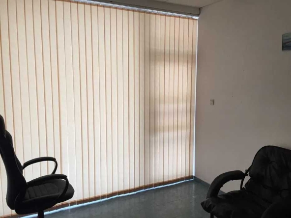 Офис в к.к. Слънчев бряг - 50 кв.м за 102 €/кв.м - Снимка #1