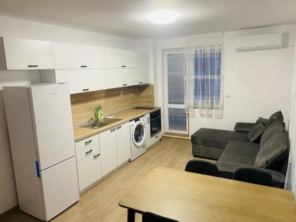 Дава се под наем Двустаен апартамент в Варна, Възраждане 3 - 60 кв.м за 600 € - Снимка #1