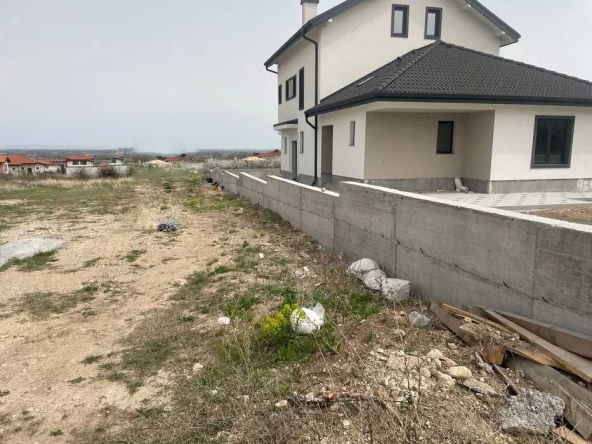 Парцел в с. Брестник, Област Пловдив - 700 кв.м за 105 €/кв.м - Снимка #1