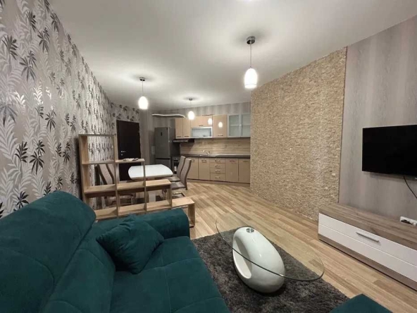 Дава се под наем Двустаен апартамент в Бургас, Лазур - 70 кв.м за 500 € - Снимка #1