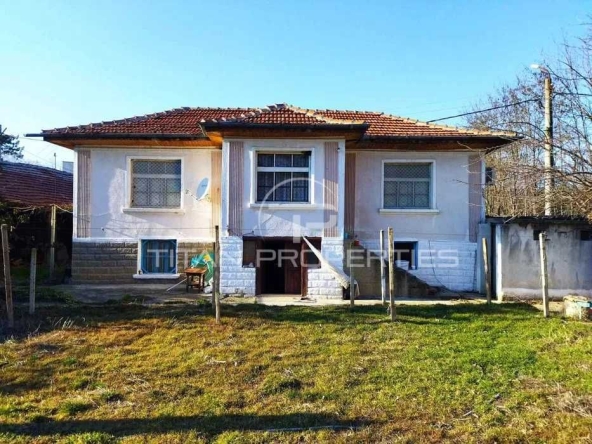 Къща в с. Ново Железаре, Област Пловдив - 100 кв.м за 425 €/кв.м - Снимка #1