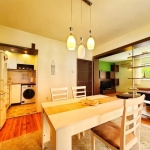 Дава се под наем Двустаен апартамент в Варна, Гръцка махала - 90 кв.м за 550 € - Снимка #1