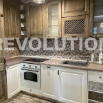 Дава се под наем Тристаен апартамент в Варна, Център - 75 кв.м за 950 € - Снимка #1