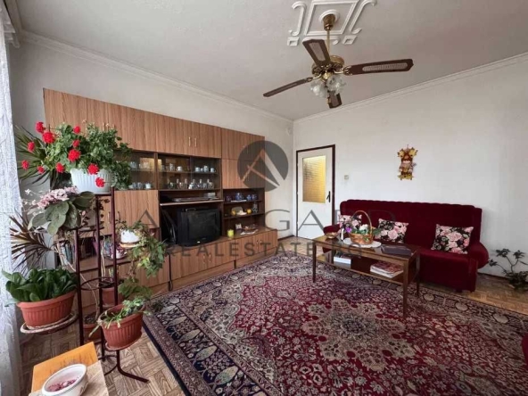 Тристаен апартамент в Пловдив, Кючук Париж - 110 кв.м за 2133 €/кв.м - Снимка #1