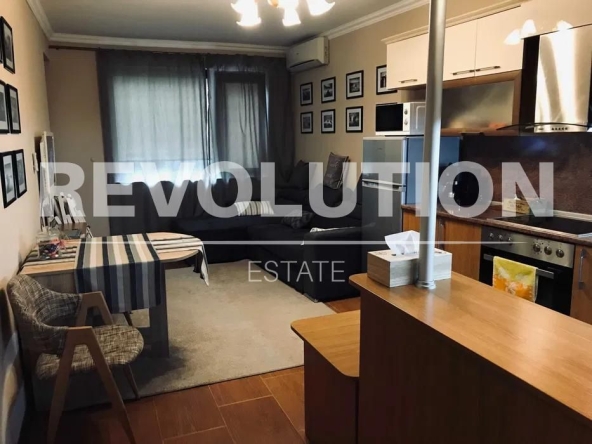 Дава се под наем Двустаен апартамент в Варна, Гръцка махала - 53 кв.м за 600 € - Снимка #1