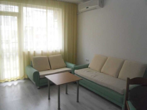 Дава се под наем Тристаен апартамент в София, Гео Милев - 109 кв.м за 499.8 € - Снимка #1