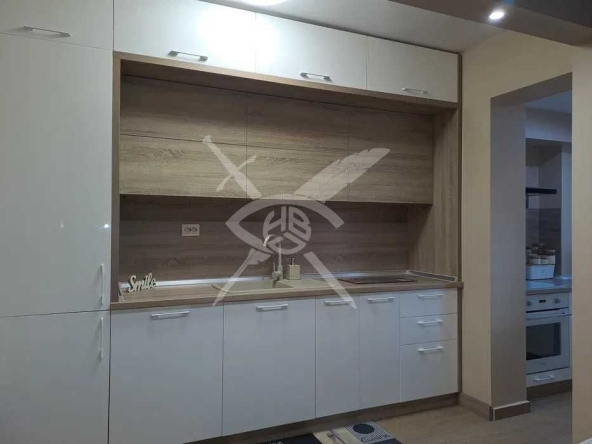 Етаж от къща в Поморие - 224 кв.м за 1697 €/кв.м - Снимка #1