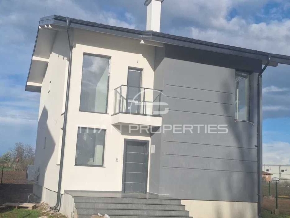 Къща в с. Строево, Област Пловдив - 176 кв.м за 1302 €/кв.м - Снимка #1