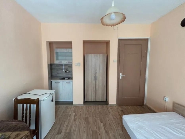 Дава се под наем  в Пловдив, Център - 16 кв.м за 150 € - Снимка #1