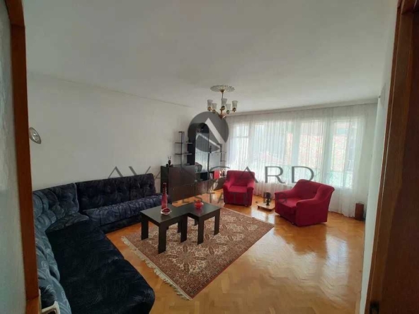 Четиристаен апартамент в Пловдив, Център - 120 кв.м за 2040 €/кв.м - Снимка #1