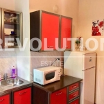 Дава се под наем Тристаен апартамент в Варна, Червен площад - 80 кв.м за 600 € - Снимка #1