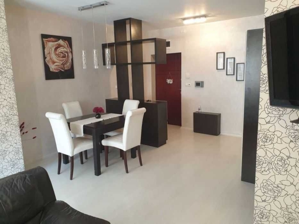 Тристаен апартамент в София, Младост 2 - 101 кв.м за 1946 €/кв.м - Снимка #1