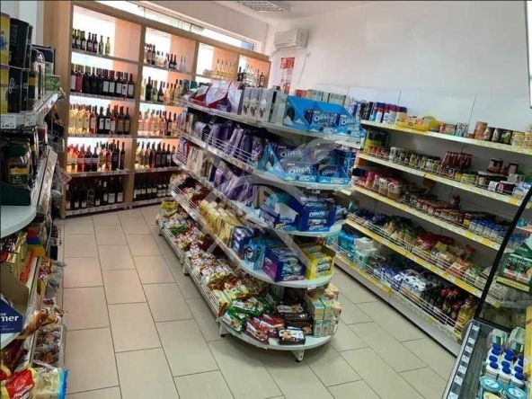 Магазин в Свети Влас - 180 кв.м за 1278 €/кв.м - Снимка #1