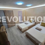 Дава се под наем Двустаен апартамент в Варна, Център - 40 кв.м за 350 € - Снимка #1