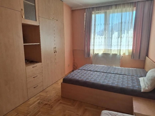 Дава се под наем Четиристаен апартамент в София, Княжево - 120 кв.м за 650 € - Снимка #1