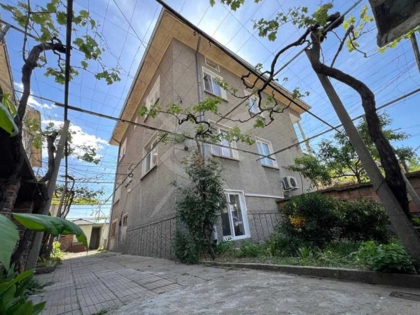 Къща в Карлово - 218 кв.м за 895 €/кв.м - Снимка #1