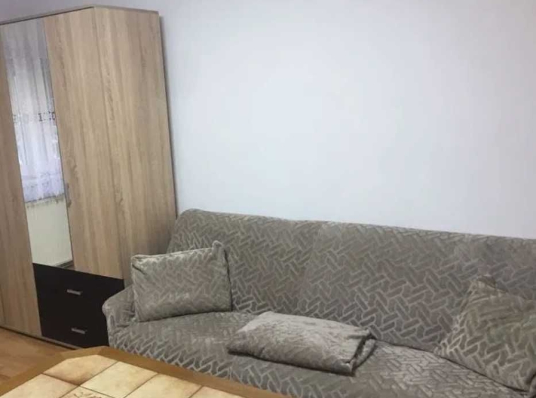 Дава се под наем Едностаен апартамент в Пловдив, Център - 45 кв.м за 163.2 € - Снимка #1