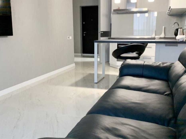 Дава се под наем Двустаен апартамент в Пловдив, Каменица 2 - 56 кв.м за 331.5 € - Снимка #1