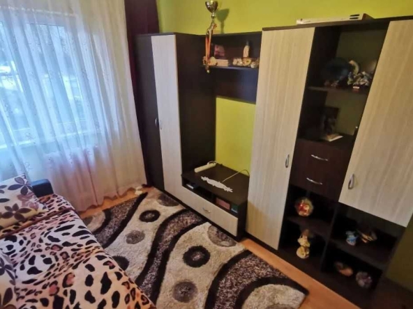 Дава се под наем Двустаен апартамент в Пловдив, Център - 55 кв.м за 276.93 € - Снимка #1