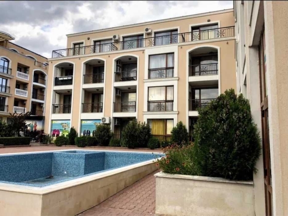 Двустаен апартамент в к.к. Елените - 59 кв.м за 1017 €/кв.м - Снимка #1