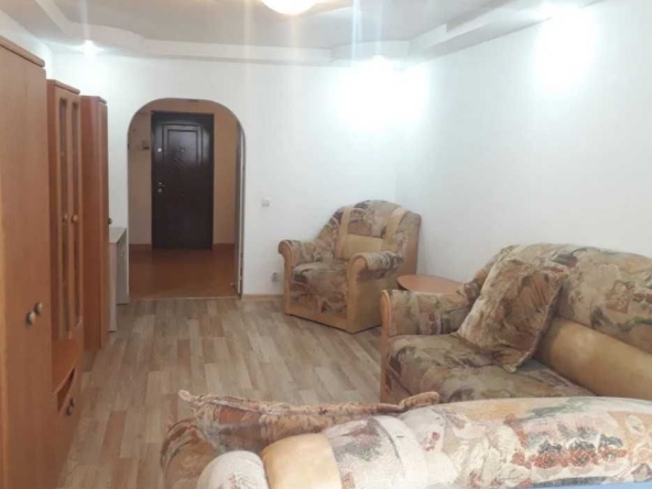 Дава се под наем Тристаен апартамент в Пловдив, Център - 90 кв.м за 331.5 € - Снимка #1