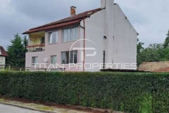 Къща в Пловдив, Прослав - 300 кв.м за 1484 €/кв.м - Снимка #1